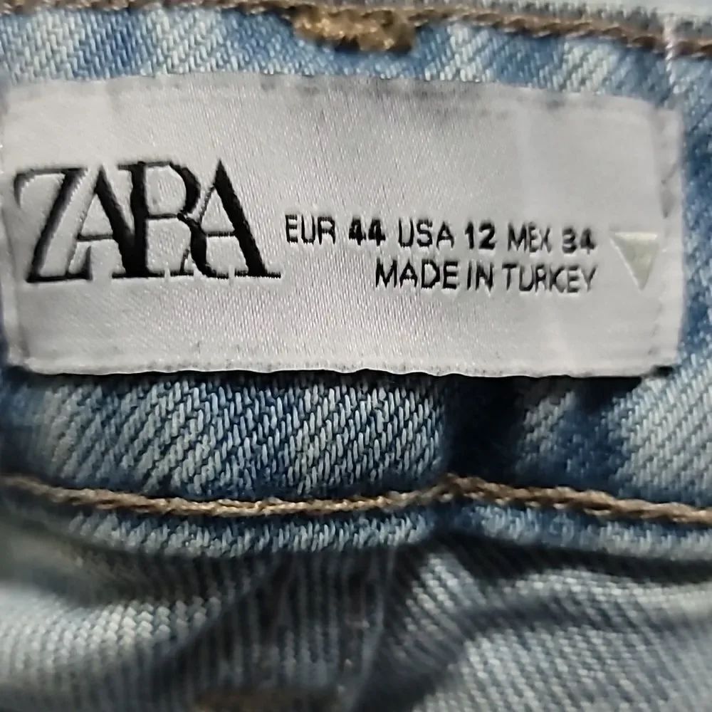 Zara high rise jeans, size 12 - Picture 9 of 10
